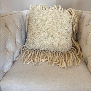 New Loloi 18x18 Fringe Cream Textured Wool Accent Pillow